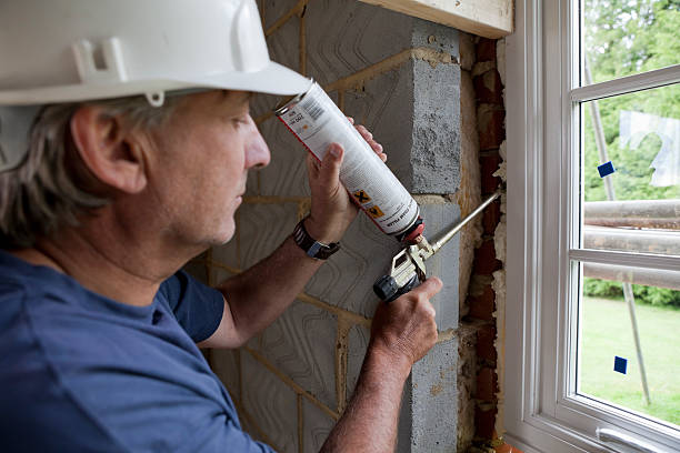 Best Insulation Maintenance and Repair in Independence, IA